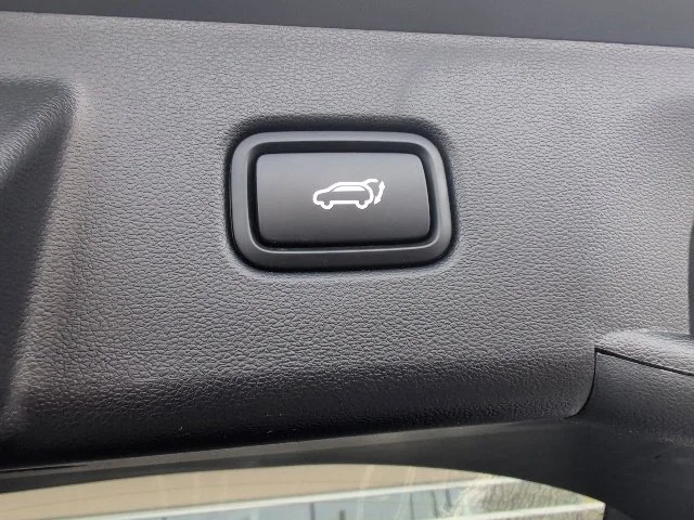 Used 2025 Gray Hyundai SEL image 14