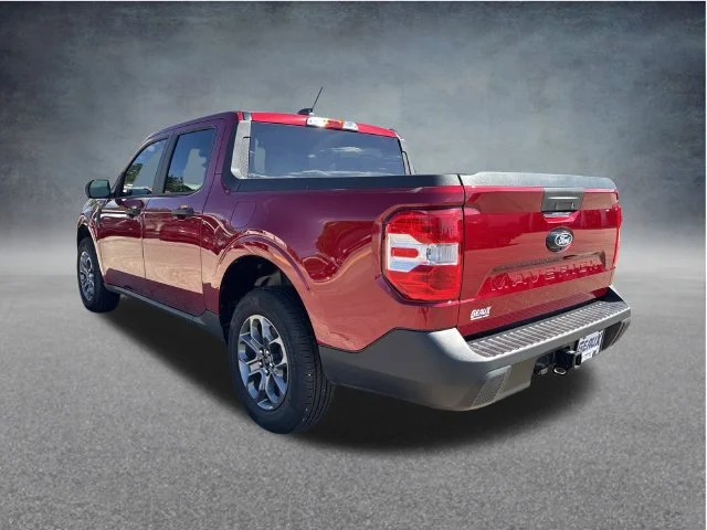 Used 2025 Red Ford XLT image 14