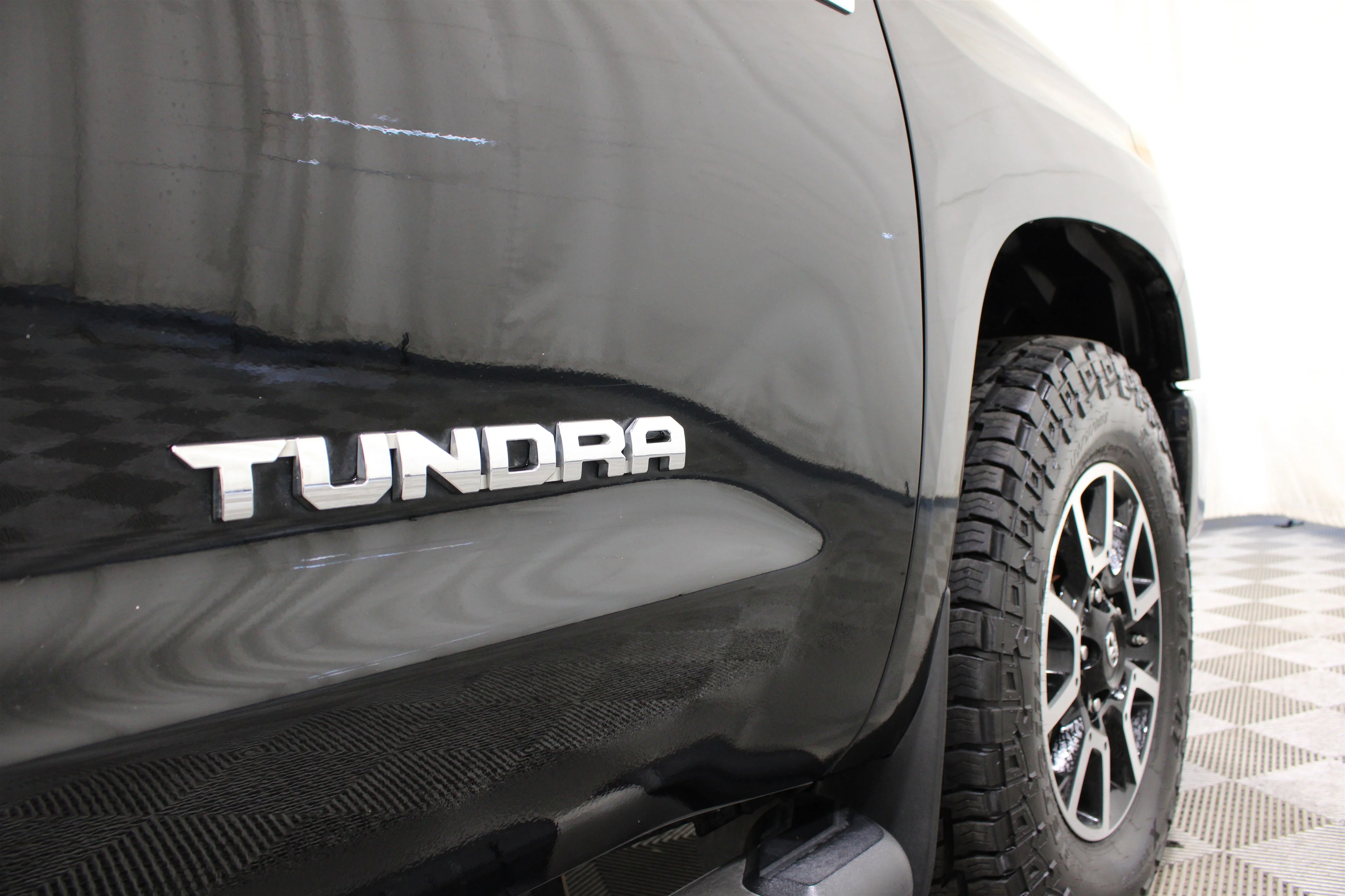2018 Toyota Tundra Limited - Photo 27