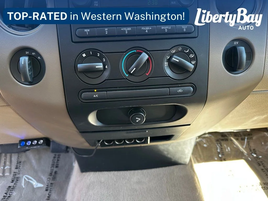 Used 2005 Brown Ford XLT image 23