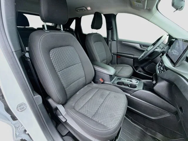 Used 2023 White Ford Active image 29