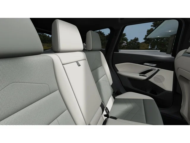 New 2026 Cape York Green Metallic BMW  image 12
