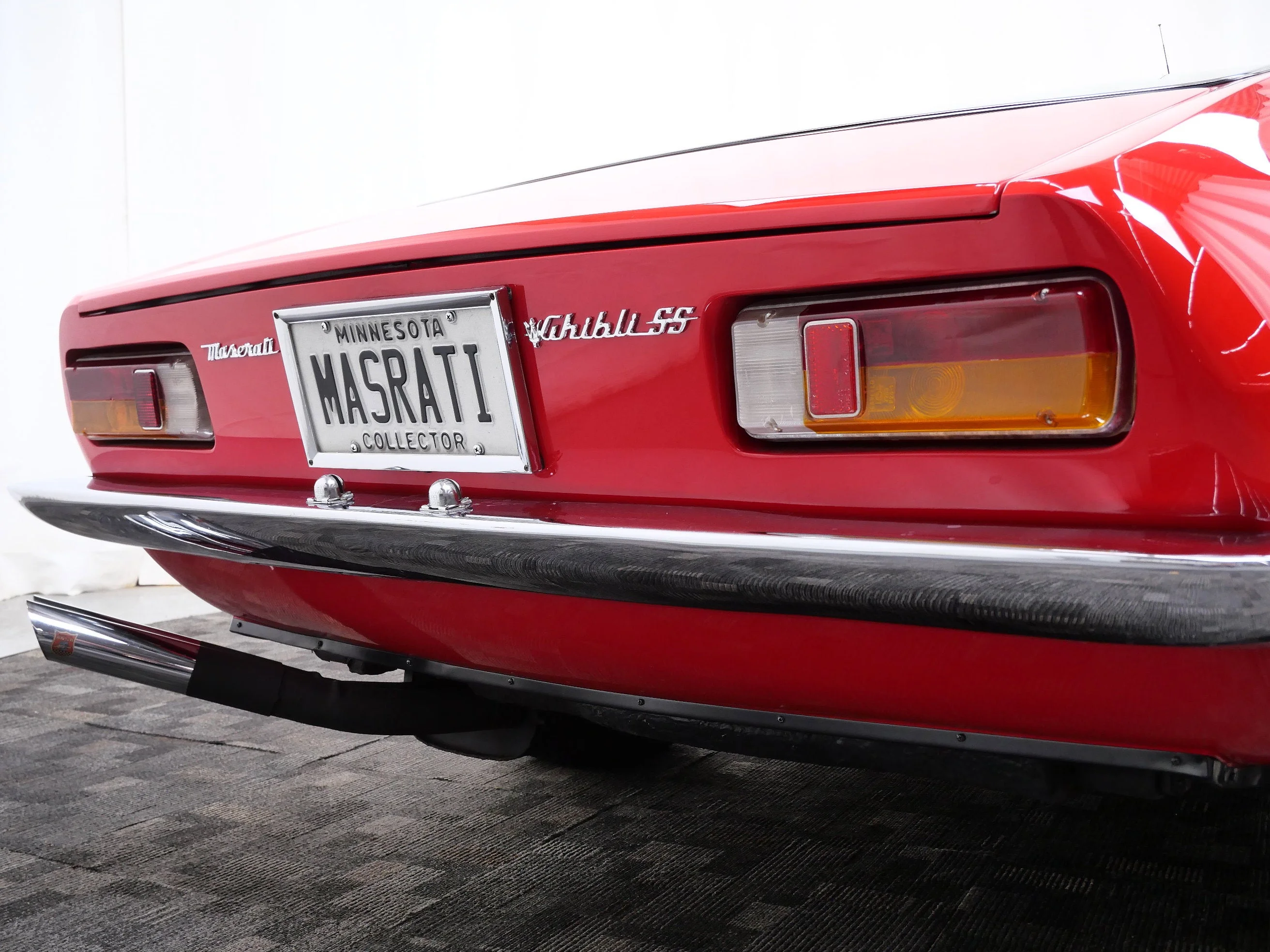 Used 1969 Red Maserati Base image 12