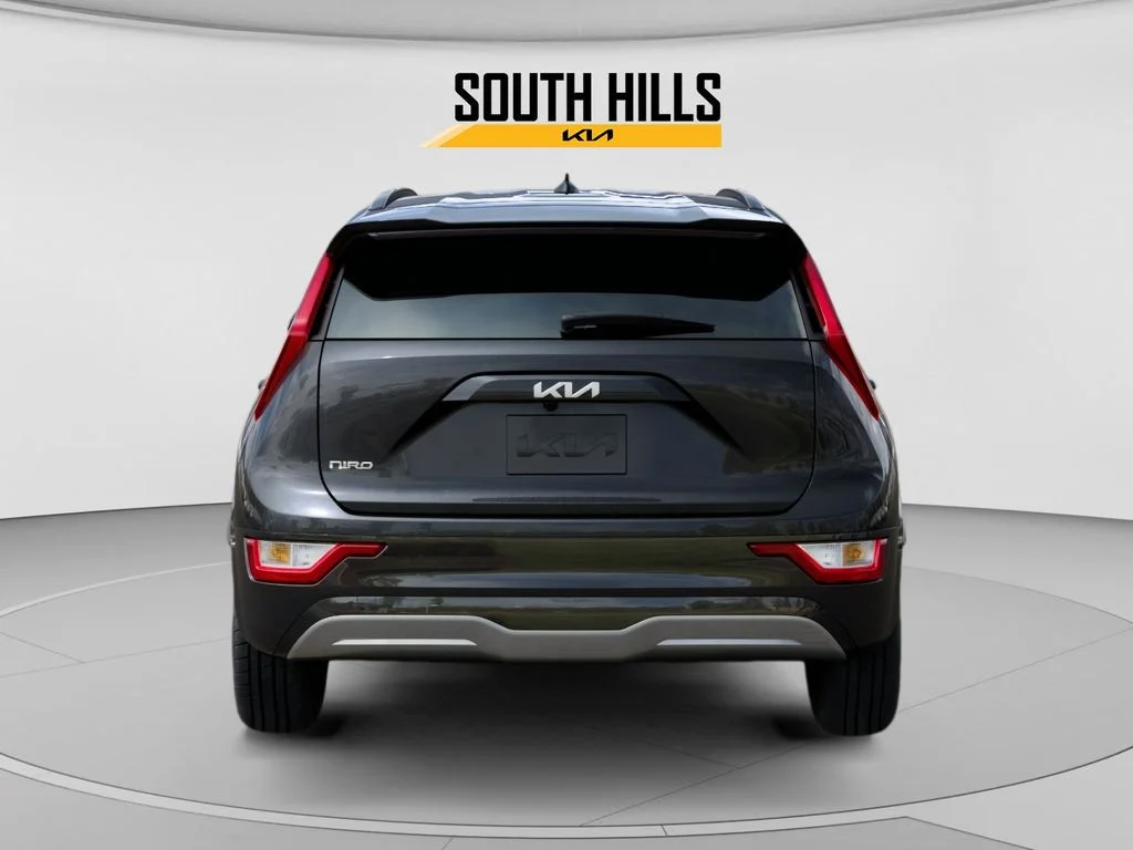 New 2026 Gray Kia Wind image 13