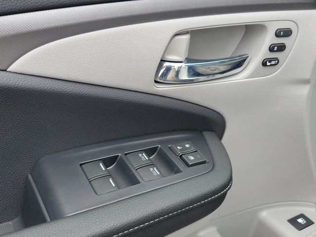 New 2026 Platinum White Pearl Honda RTL image 20