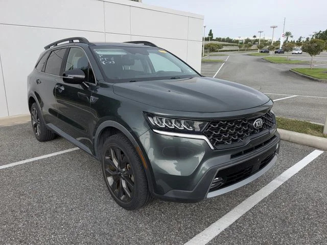 Used 2021 Green Kia EX image 1