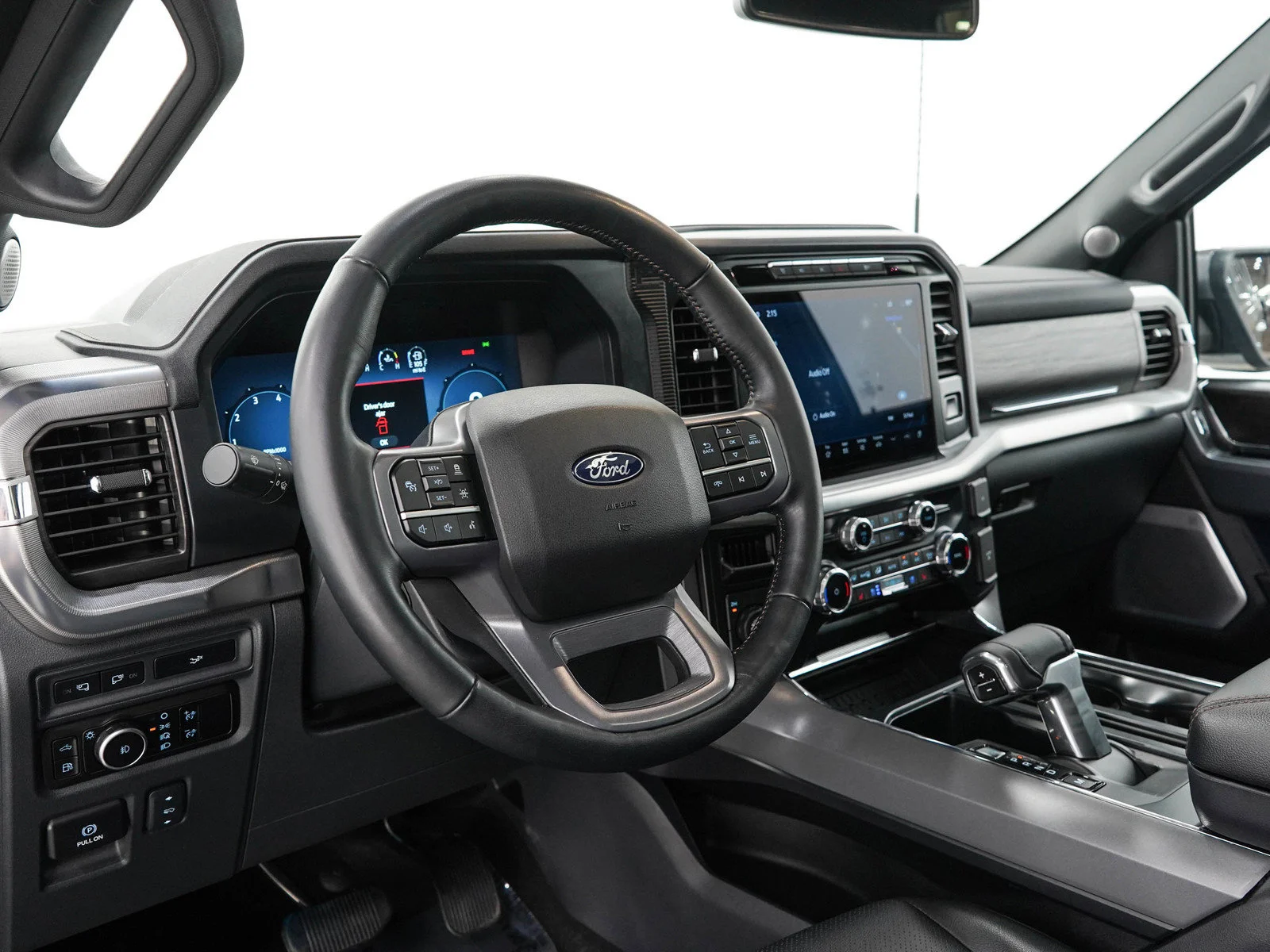 Used 2024 Gray Ford LARIAT image 26