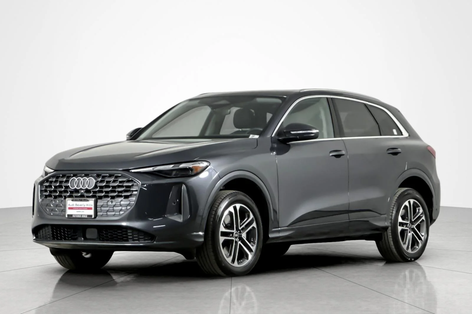 2025 Audi Q5 40 Premium's photo