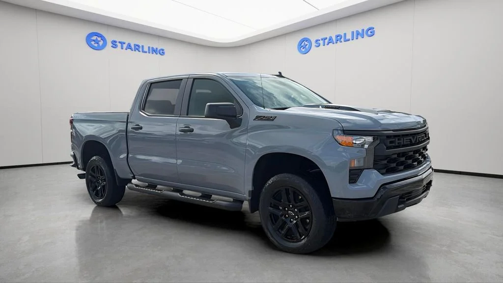 Used 2025 Slate Gray Metallic Chevrolet Custom Trail Boss image 13