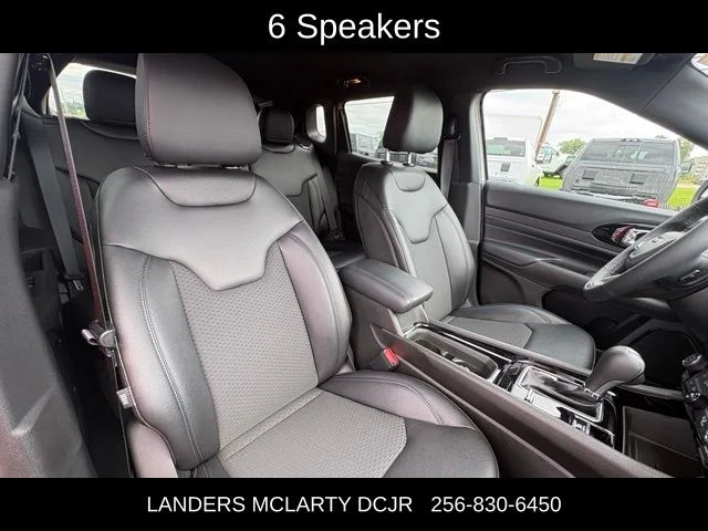 Used 2026 Silver Jeep Latitude image 11