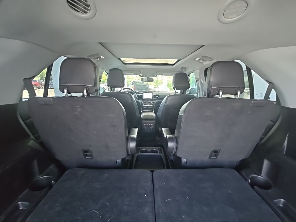 Used 2021 Gray Ford Limited image 17