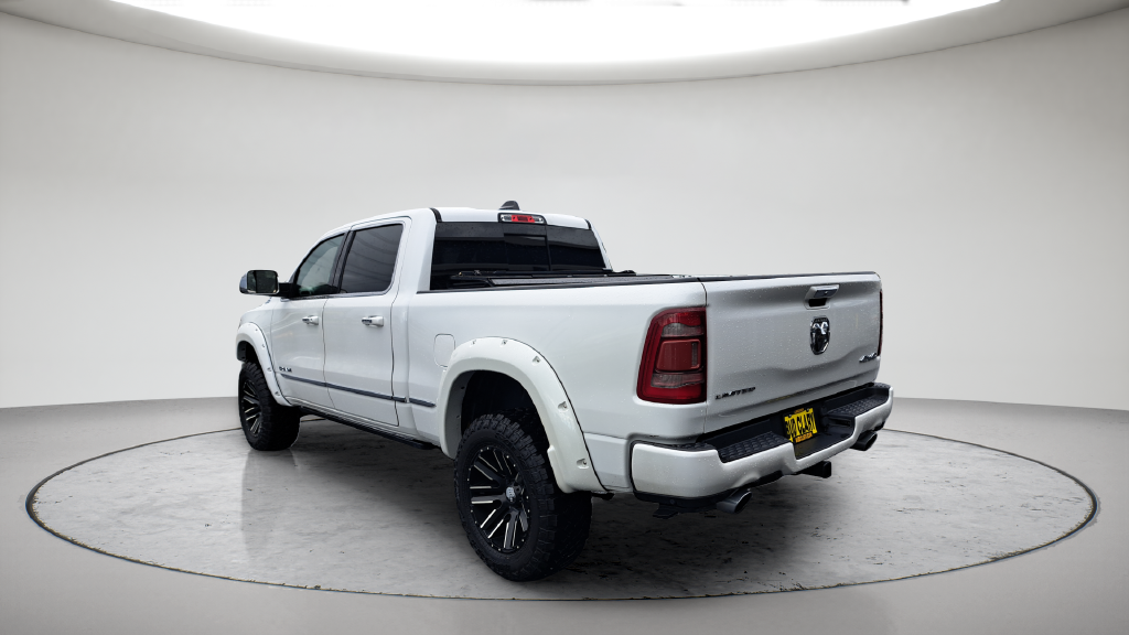 Used 2020 Off-white Ram Limited image 15