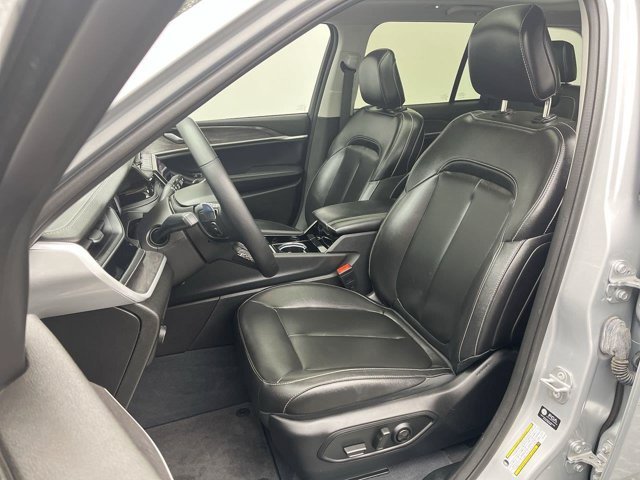 Used 2023 Silver Zynith Jeep 4X4 image 11