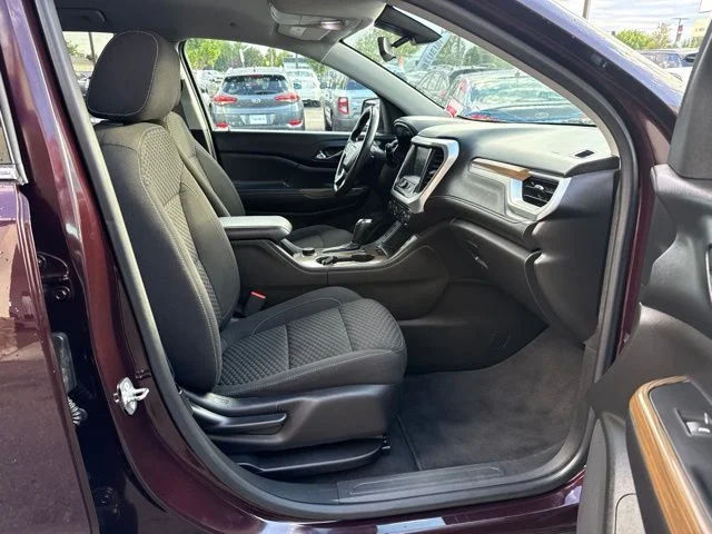 Used 2017 Red GMC SLE-2 image 13