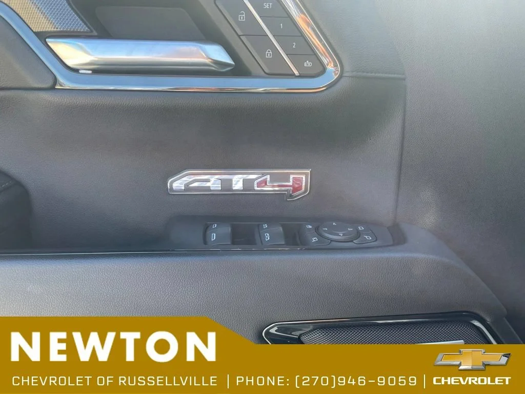 2024 GMC Sierra 1500 AT4 - Photo 9