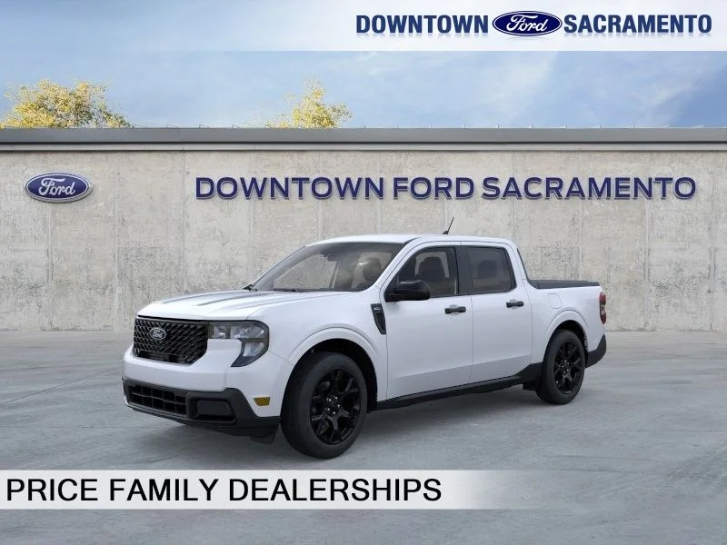 New 2025 White Ford XLT image 1
