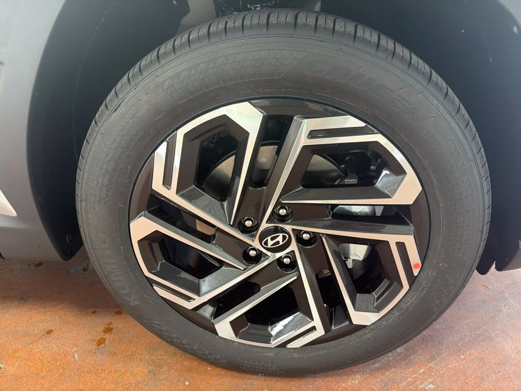 New 2026 Shimmering Silver Hyundai SEL Plus image 11