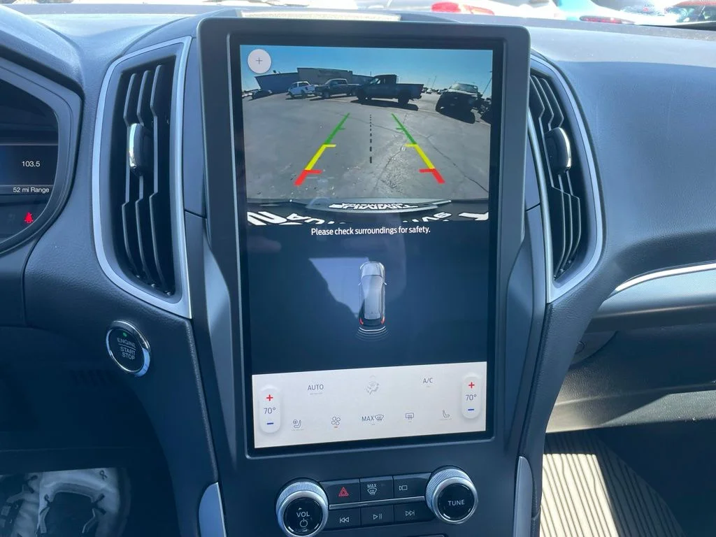 2022 Ford Edge SEL - Photo 16