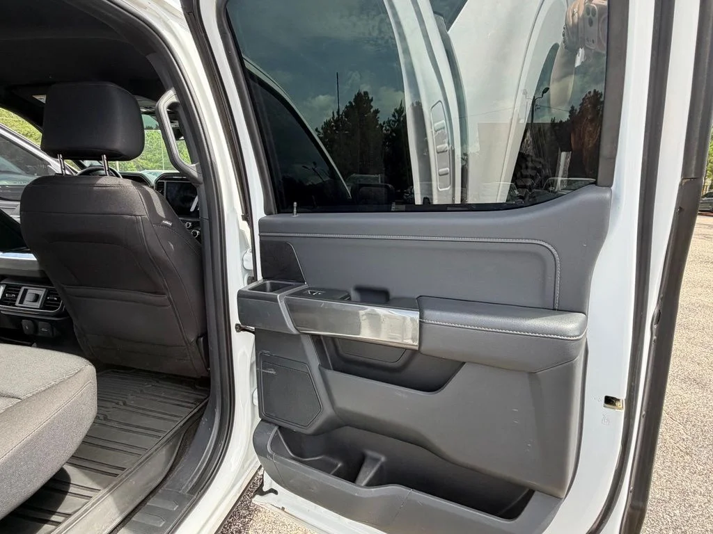 Used 2022 White Ford XLT image 31