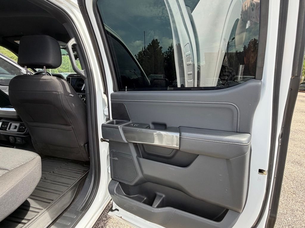 Used 2022 White Ford XLT image 31