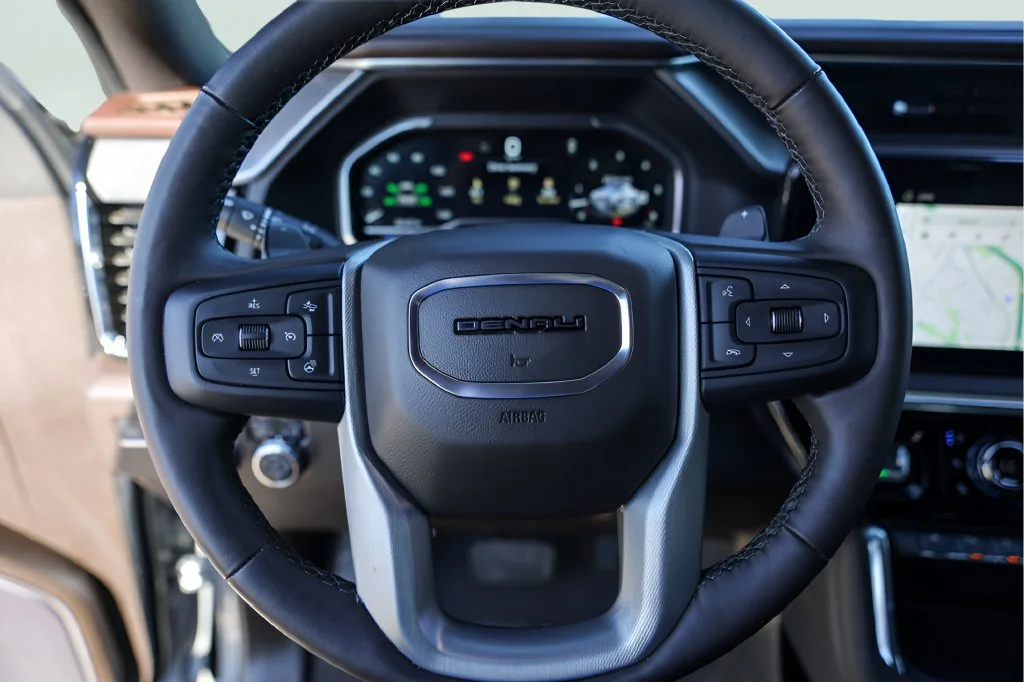 Used 2023 STERLING METALLIC GMC Denali image 15