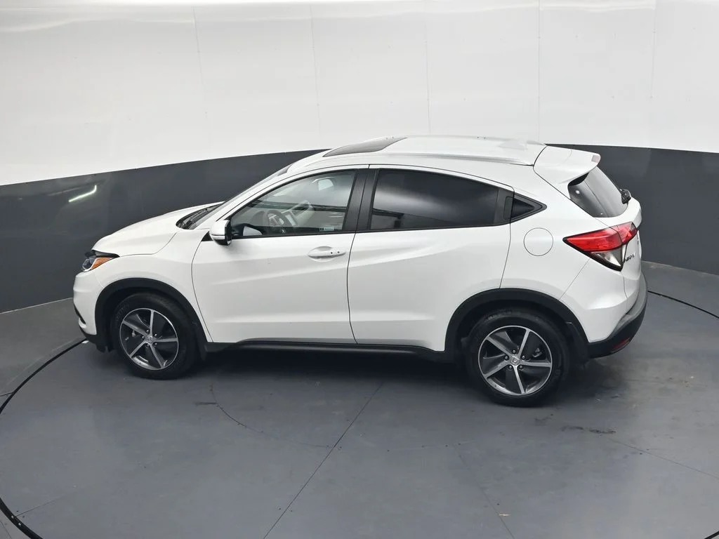Certified Used 2022 White Honda EX image 24