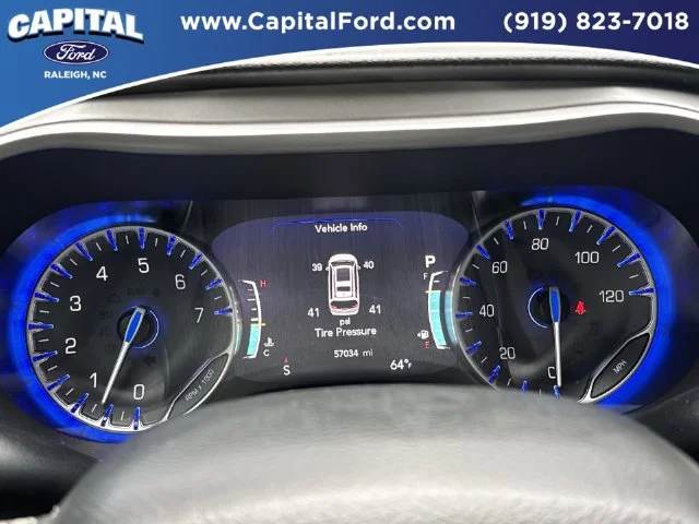 Used 2025 White Chrysler Select image 24
