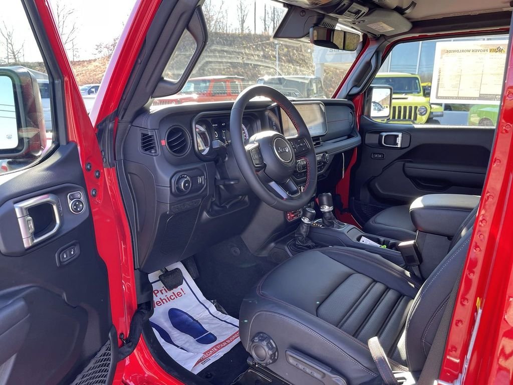New 2024 Firecracker Red Clear-Coat Exterior Paint Jeep Rubicon image 15