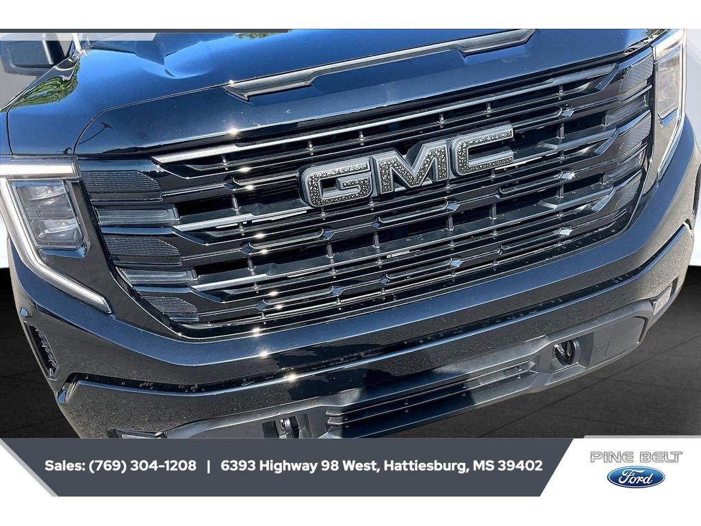 Used 2022 Onyx Black GMC Elevation image 22
