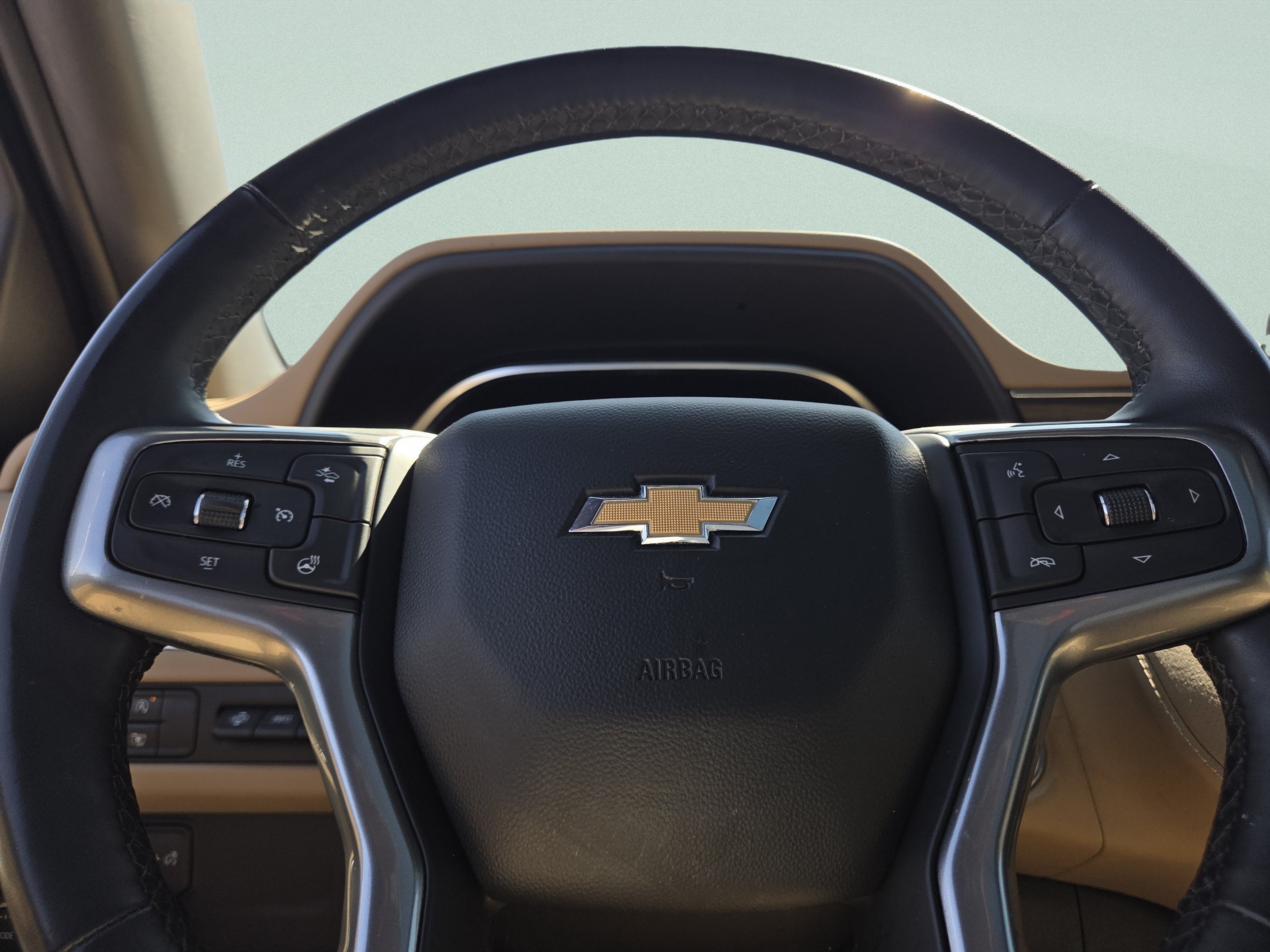Used 2023 Silver Sage Metallic Chevrolet Premier image 41