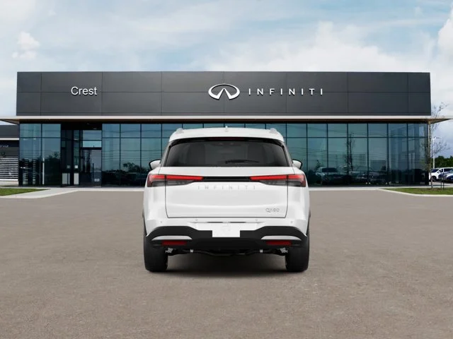 New 2027 RADIANT WHITE INFINITI Luxe FWD image 2