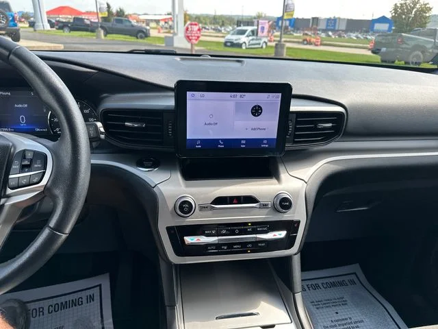 Used 2023 Black Metallic Ford XLT image 22