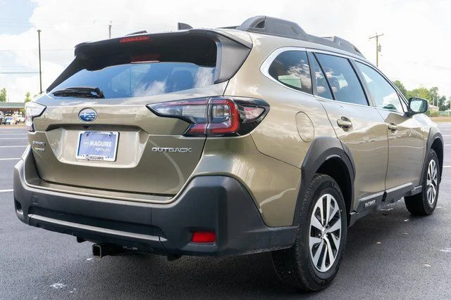 Used 2025 Green Subaru Premium image 6