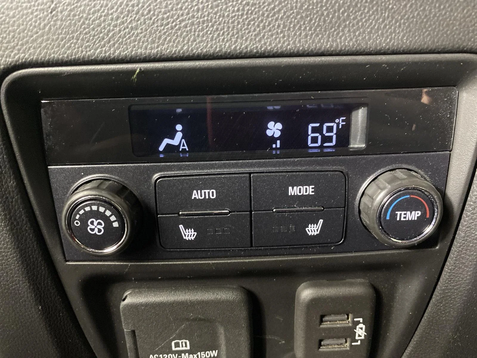 Used 2020 White Frost Tricoat Buick Avenir image 29