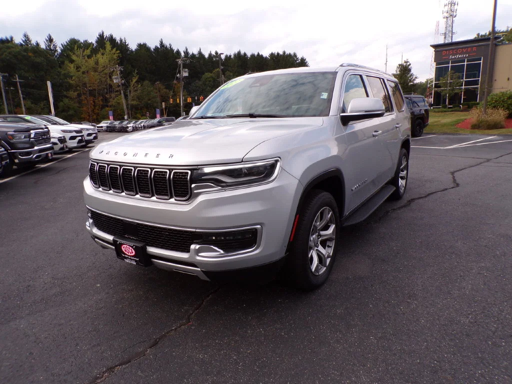Used 2022 Silver Jeep Series II image 2