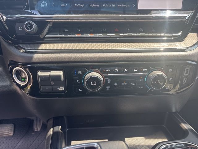 Used 2024 Gray Chevrolet ZR2 image 19