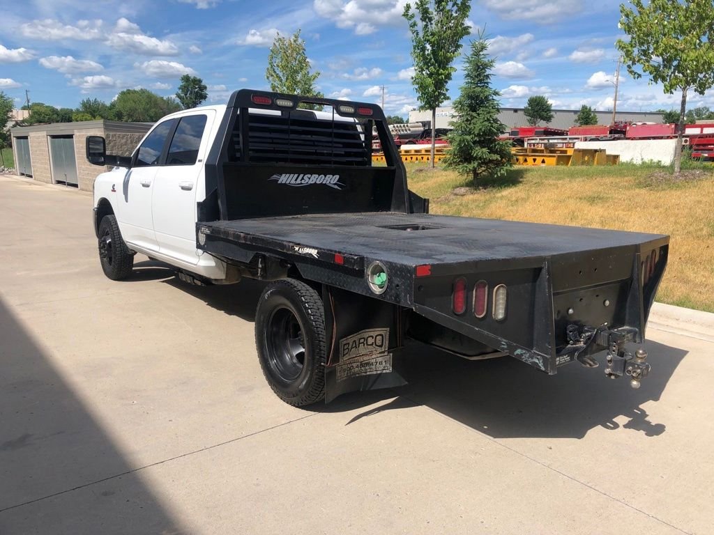 Used 2021 White Ram SLT image 17