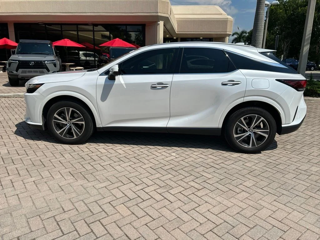 Certified Used 2024 White Lexus 350h Premium image 6
