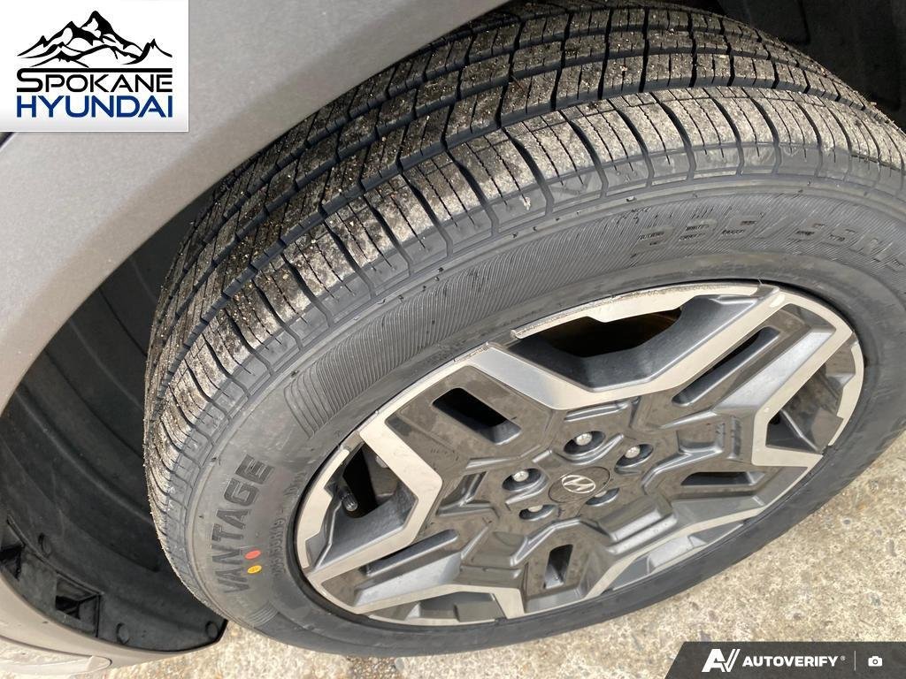 Certified Used 2022 Lagoon Blue Hyundai Limited image 10