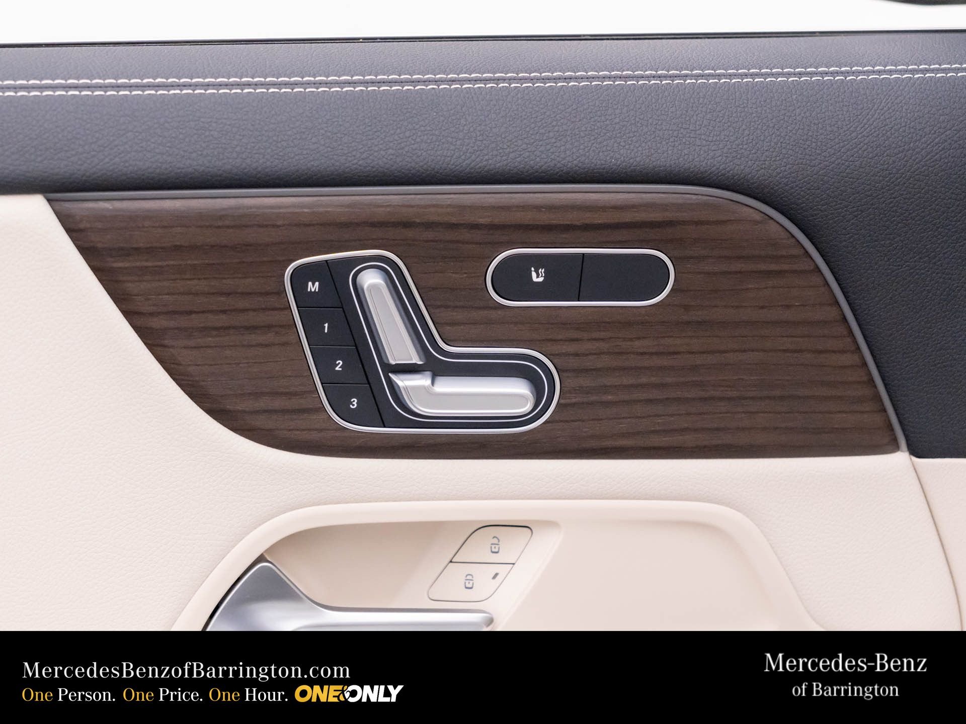 New 2026 Polar White Mercedes-Benz GLA 250 image 16