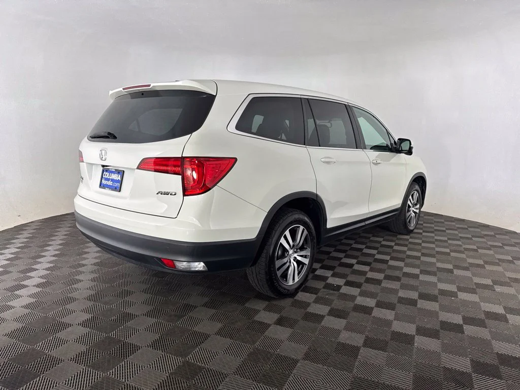 Used 2017 White Honda EX-L image 7