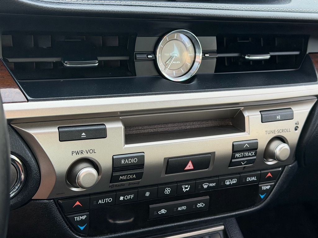 Used 2015 Silver Lexus 350 image 20