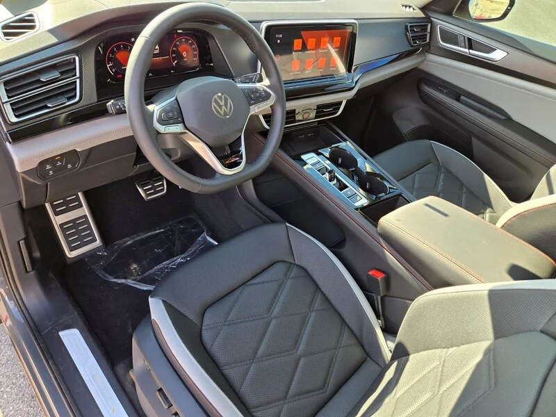 New 2026 Gray Volkswagen 2.0T Peak Edition image 9