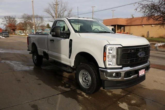 New 2026 Oxford White Ford F-250® XL image 10