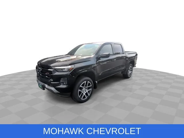 Used 2023 Black Chevrolet Z71 image 4