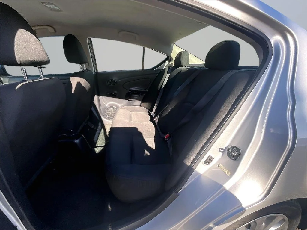 Used 2019 Silver Nissan 1.6 S image 24