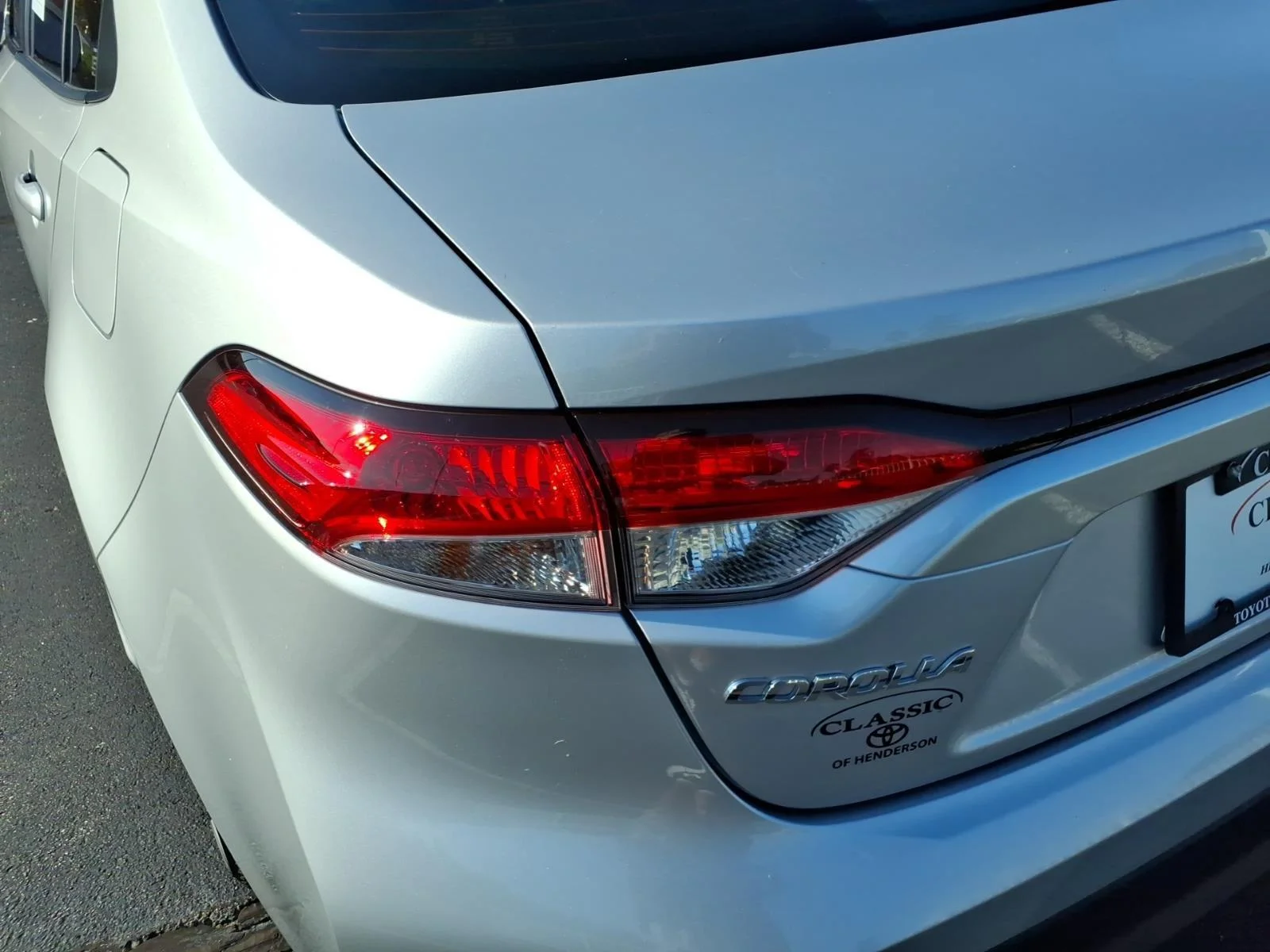 Used 2025 Classic Silver Metallic Toyota Hybrid LE image 15
