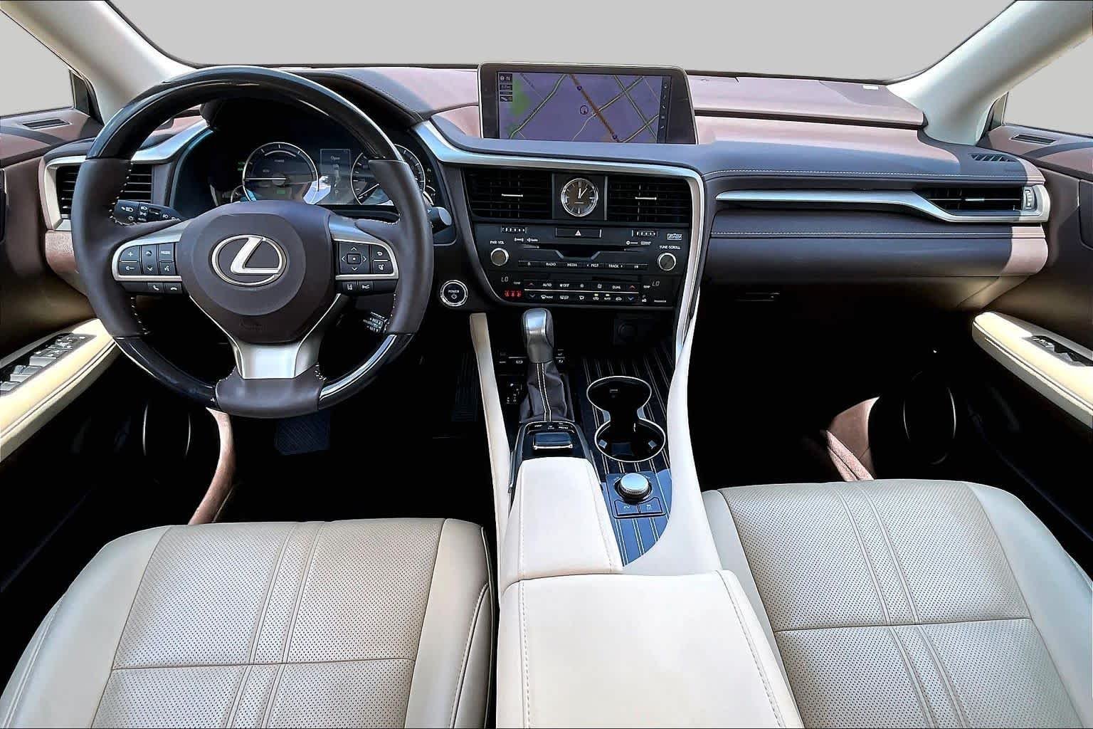 Used 2018 Matador Red Mica Lexus  image 16