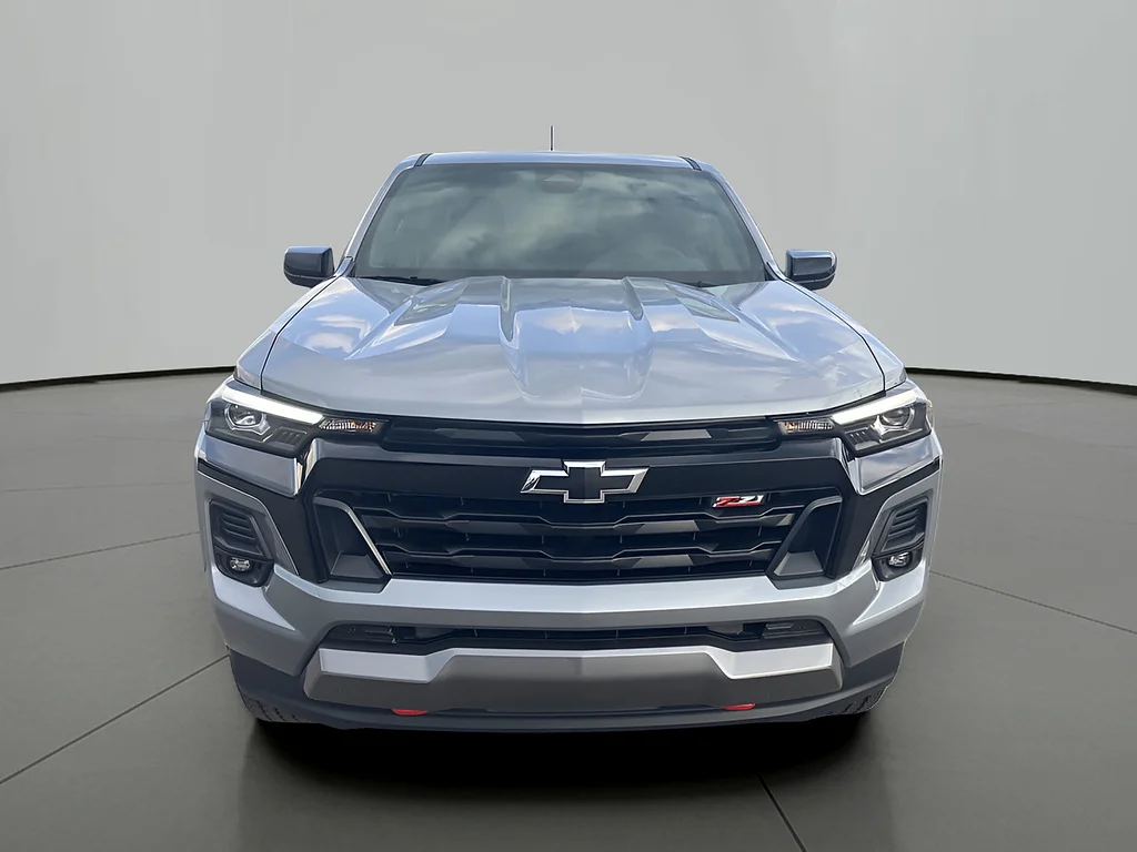 Used 2024 Sterling Gray Metallic Chevrolet Z71 image 8