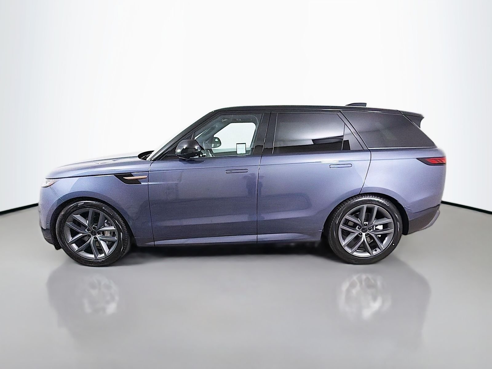 2026 Land Rover Range Rover Sport SE - Photo 2